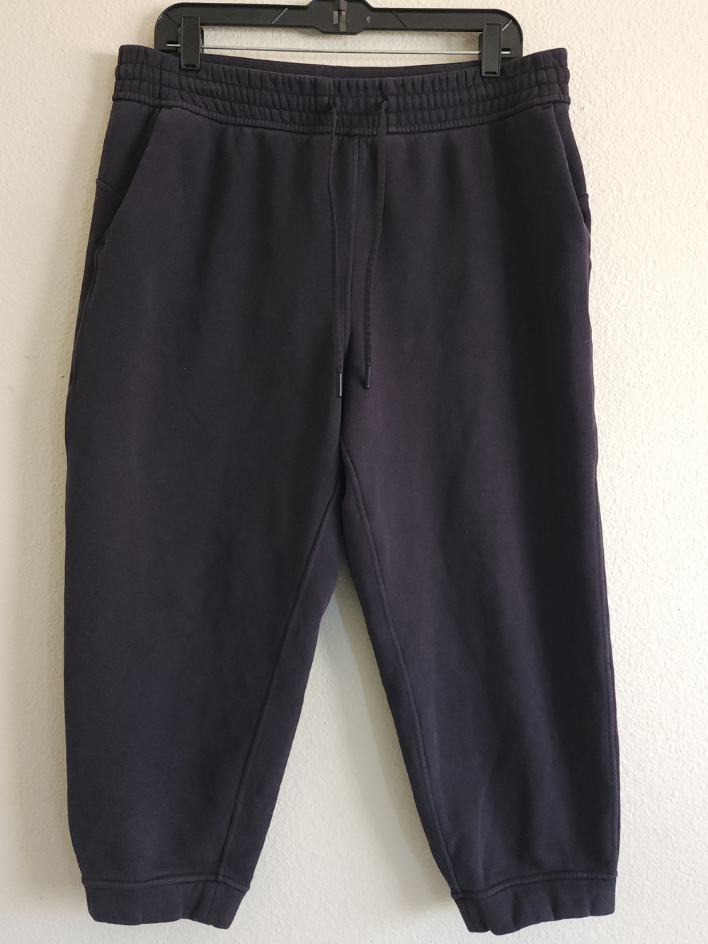 Lululemon Loungeful High-Rise Cropped Jogger Black Size 14 Womens